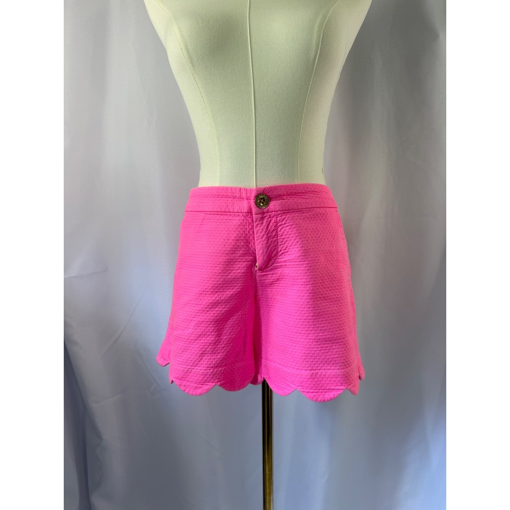Lilly Pulitzer Callahan Neon Pink Seersucker‎ Textured Scalloped Shorts Sz 6